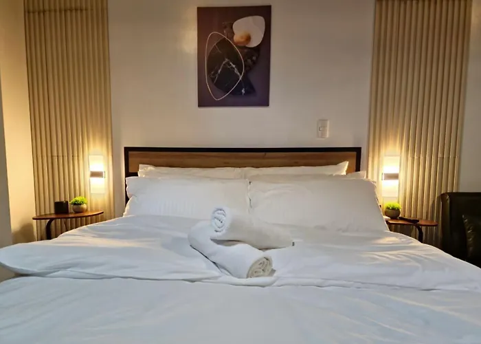 Luxe Spacious Cozy Venice Bgc 65intv Surround Sound Apartment